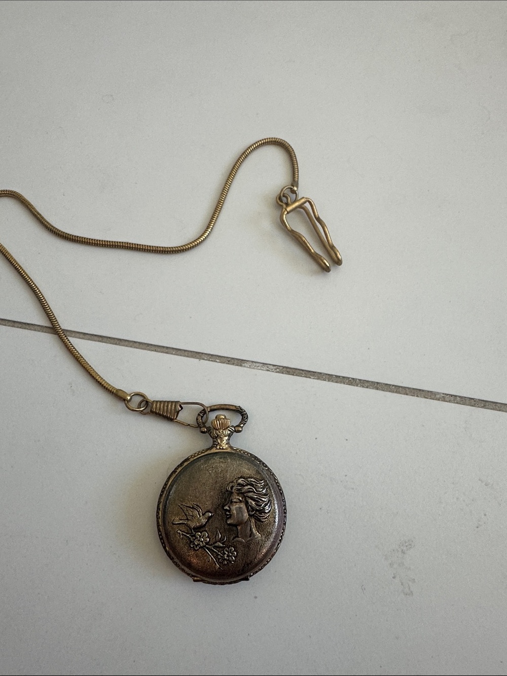 Vintage Style Gold-Tone Women's Pocket Watch Necklace
